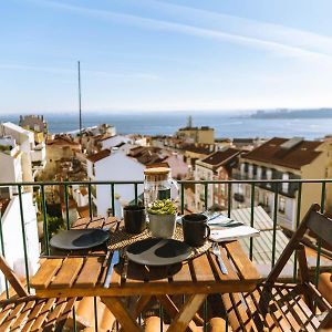 Olympo Shared Flat With Amazing River View